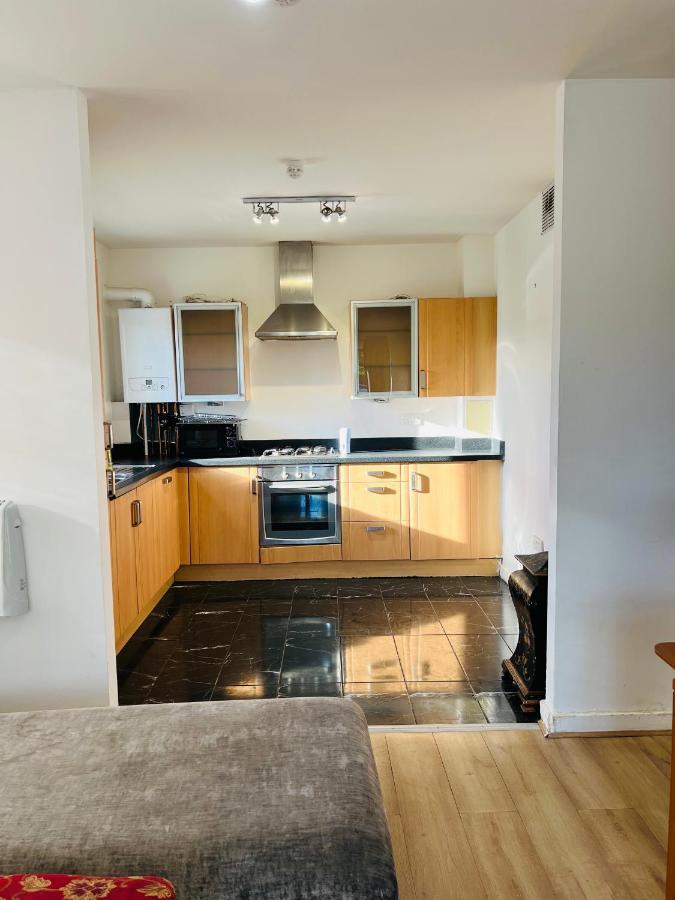 Fabulous 1Bed 1Bath Ground Floor Shared Accommodation ,Only Double Room Edinburgh Ngoại thất bức ảnh
