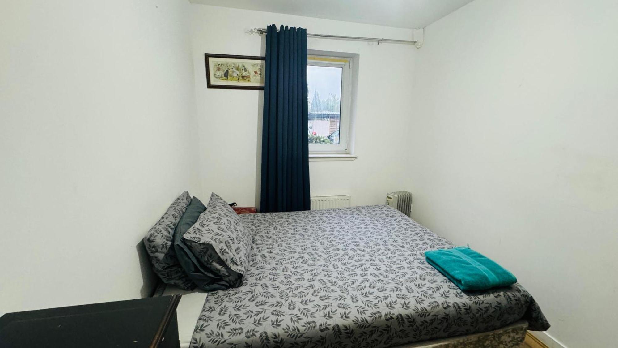 Fabulous 1Bed 1Bath Ground Floor Shared Accommodation ,Only Double Room Edinburgh Ngoại thất bức ảnh