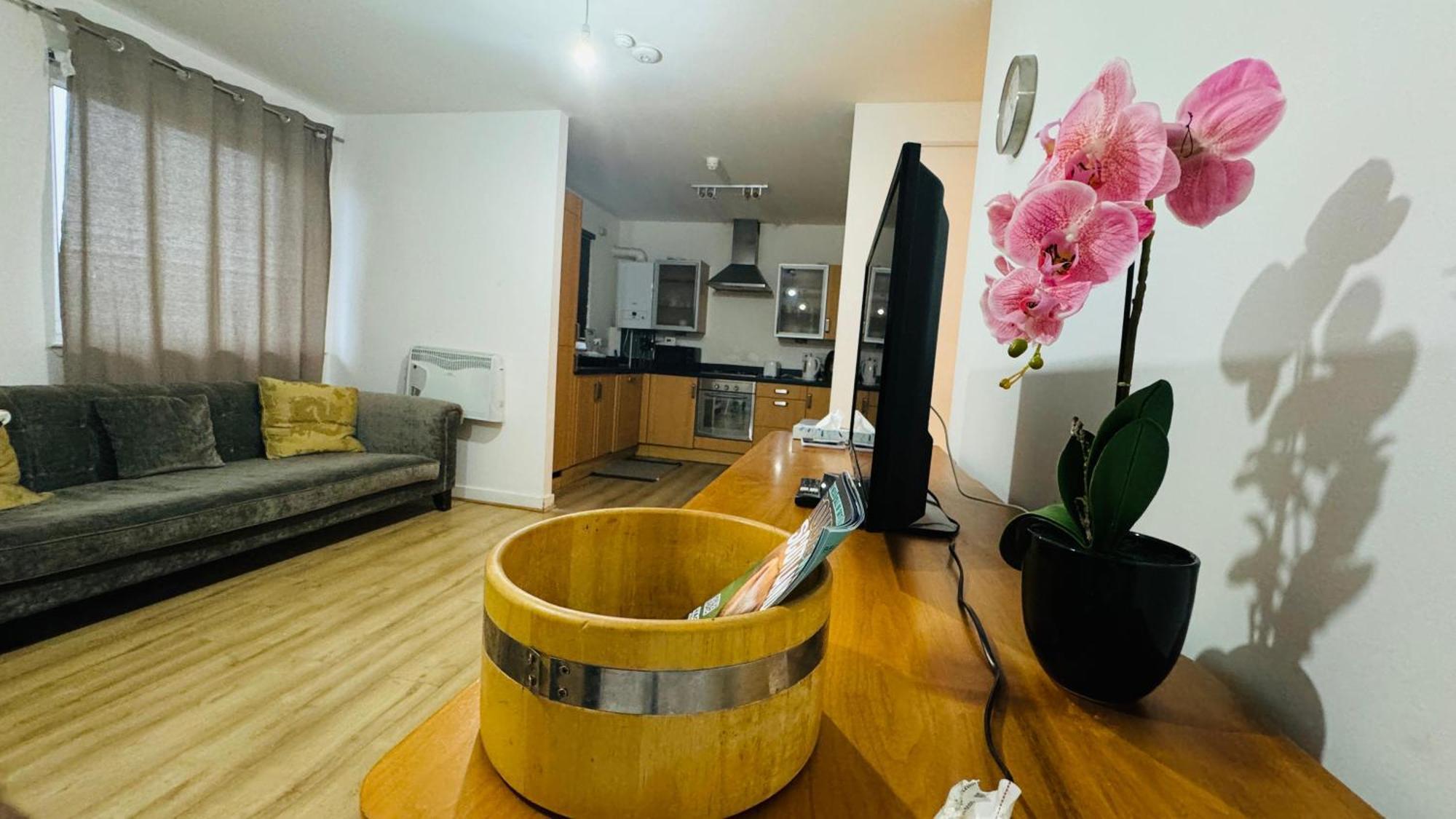 Fabulous 1Bed 1Bath Ground Floor Shared Accommodation ,Only Double Room Edinburgh Ngoại thất bức ảnh